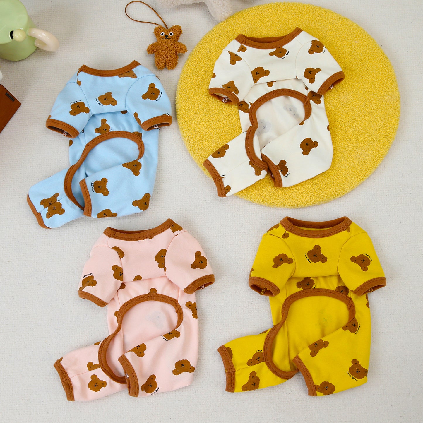 ペット用品 犬の服 猫 小型犬 服 快適 ストレッチ 4色 プリント クマ 四足 部屋着