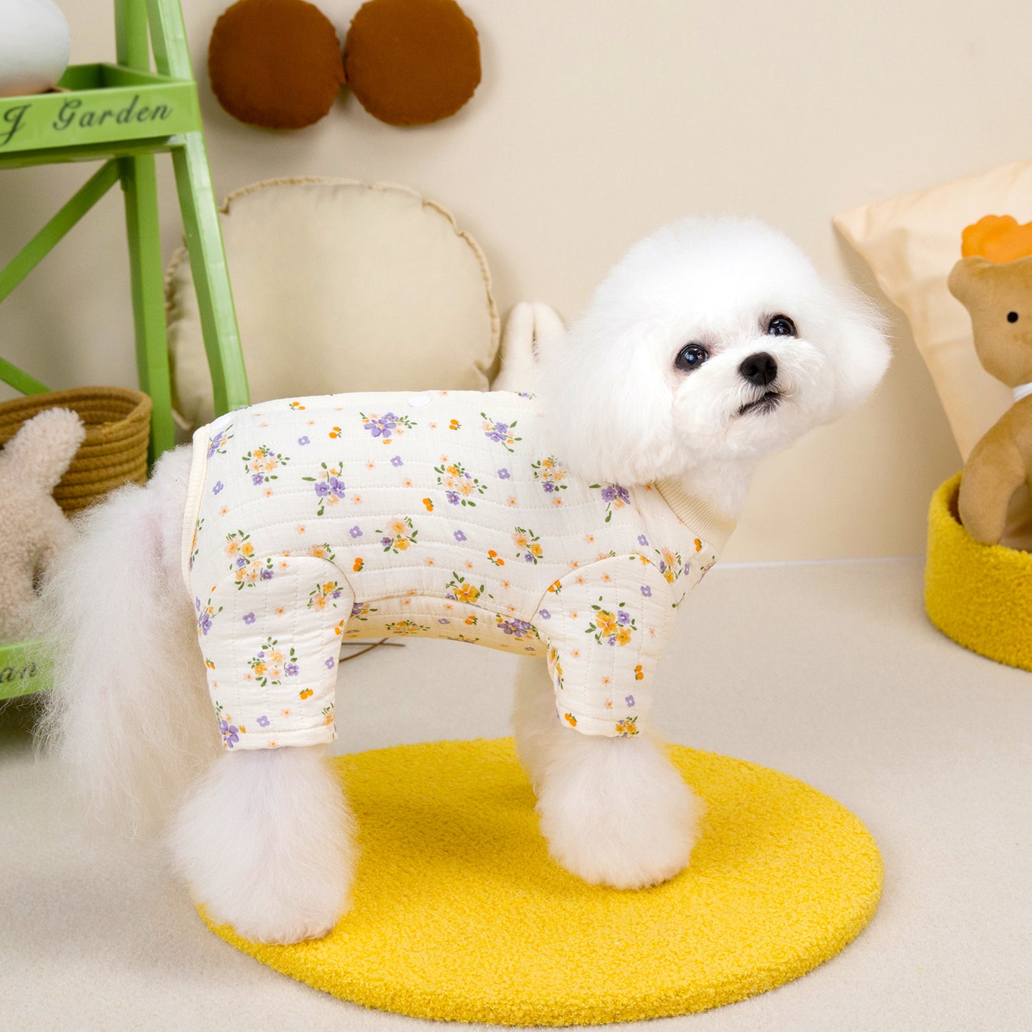 人気犬の服ペット服小型犬や猫は秋と冬の暖かく快適な二重層綿ガーゼ腹のスーツを着ることができます