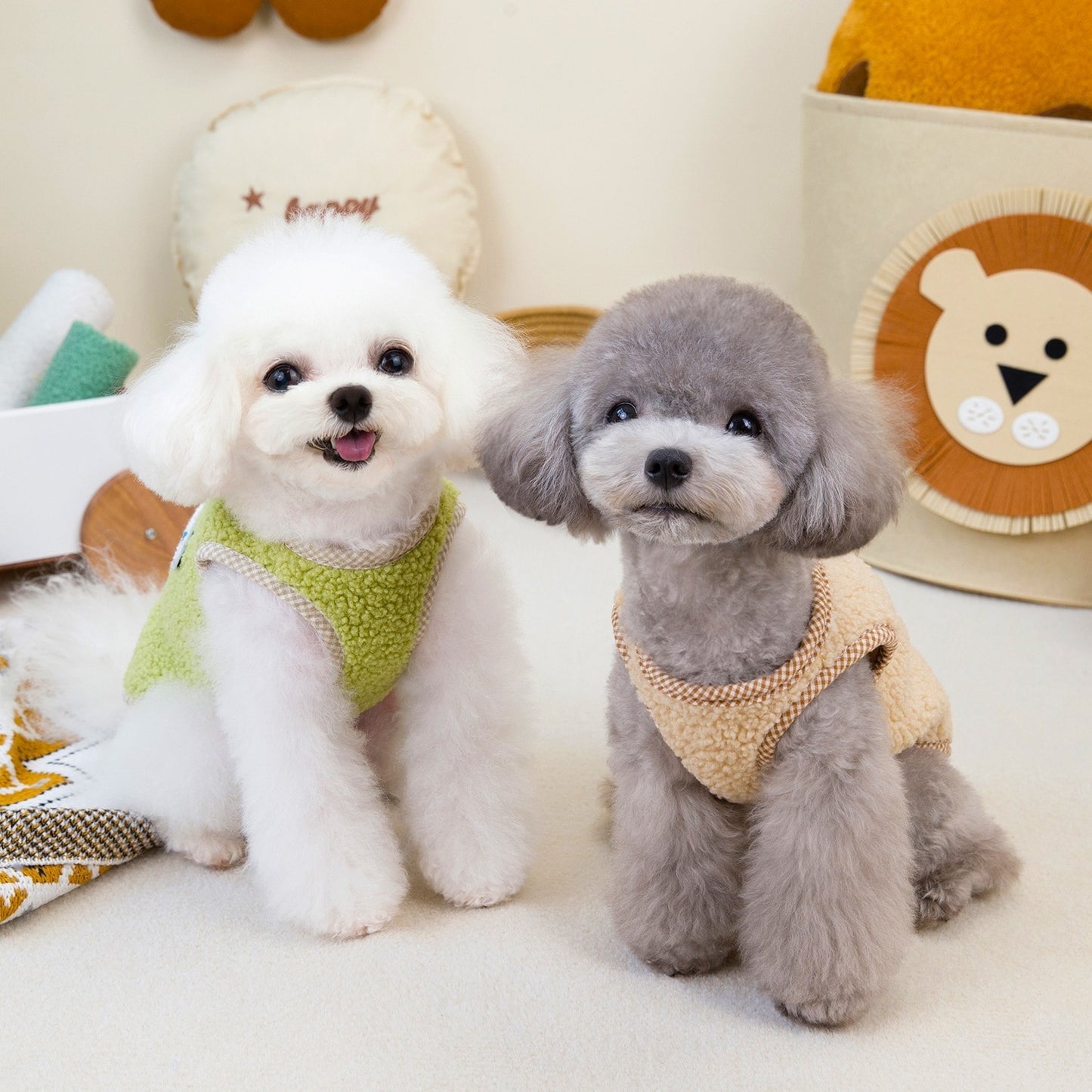 人気犬服ペット服猫秋冬新作テディビション背中開きペレットラムズウールベスト