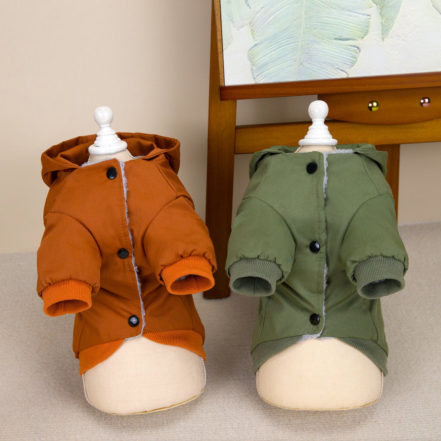 人気犬の服ペットの服小型犬猫は涼しい風に代わって秋と冬の暖かい快適さを着ることができる二本足の綿のジャケット