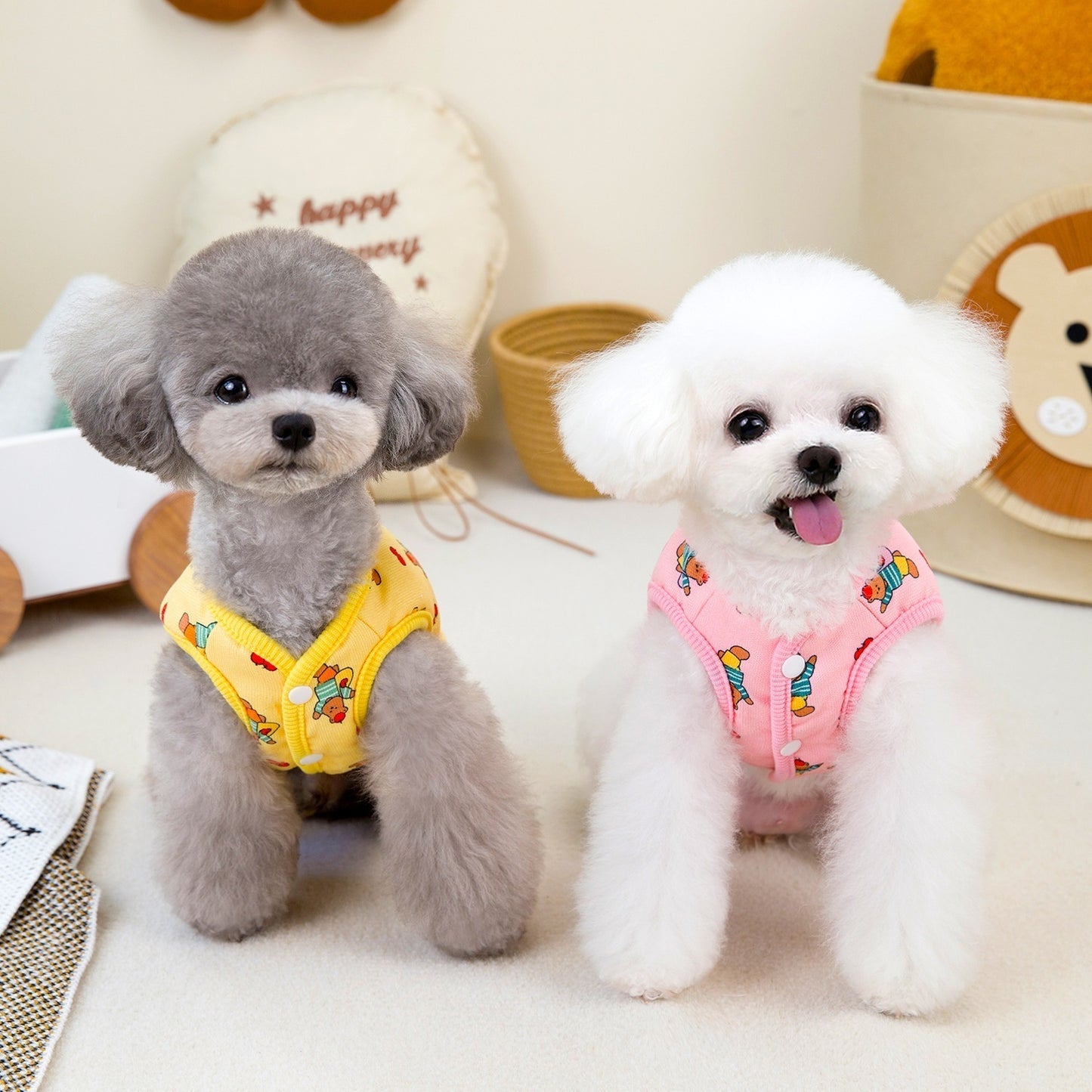 人気犬の服ペットの服小型犬や猫が秋と冬に着用することができますプリントベアコットンベストに代わって暖かい快適さ