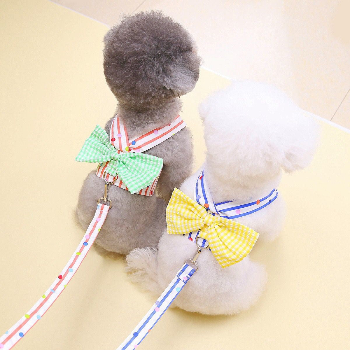 ペットの胸の牽引紐の犬の背もたれの蝶結びの胸のバックの猫の日韓の小型犬のペットの服装 メガ割ワンピースパンツトートバッグ