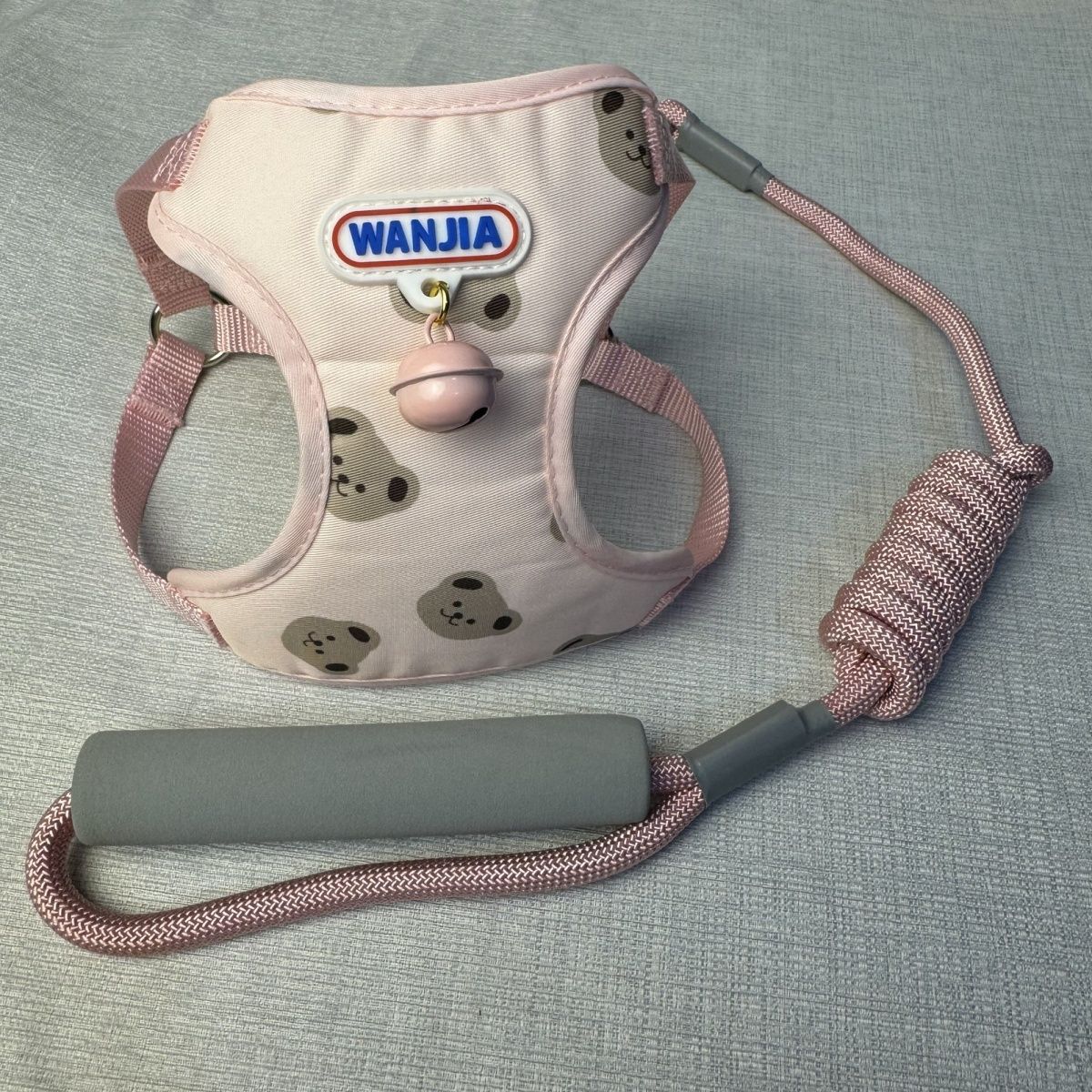 新型ベスト犬牽引ロープ犬チェーン快適通気防止中小型犬通用外出可愛い メガ割ワンピースパンツトートバッグ