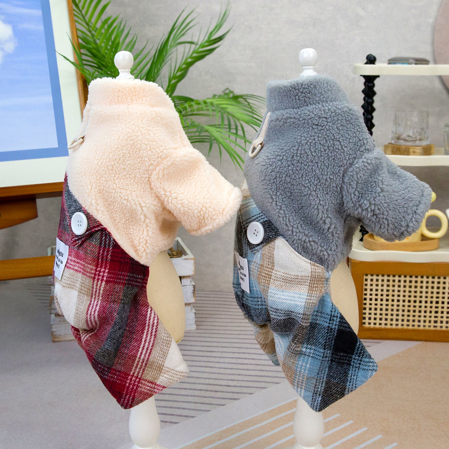 人気犬の服ペット服小型犬や猫が秋と冬に着用することができます暖かく快適なチェック柄の四本足のズボンに代わって