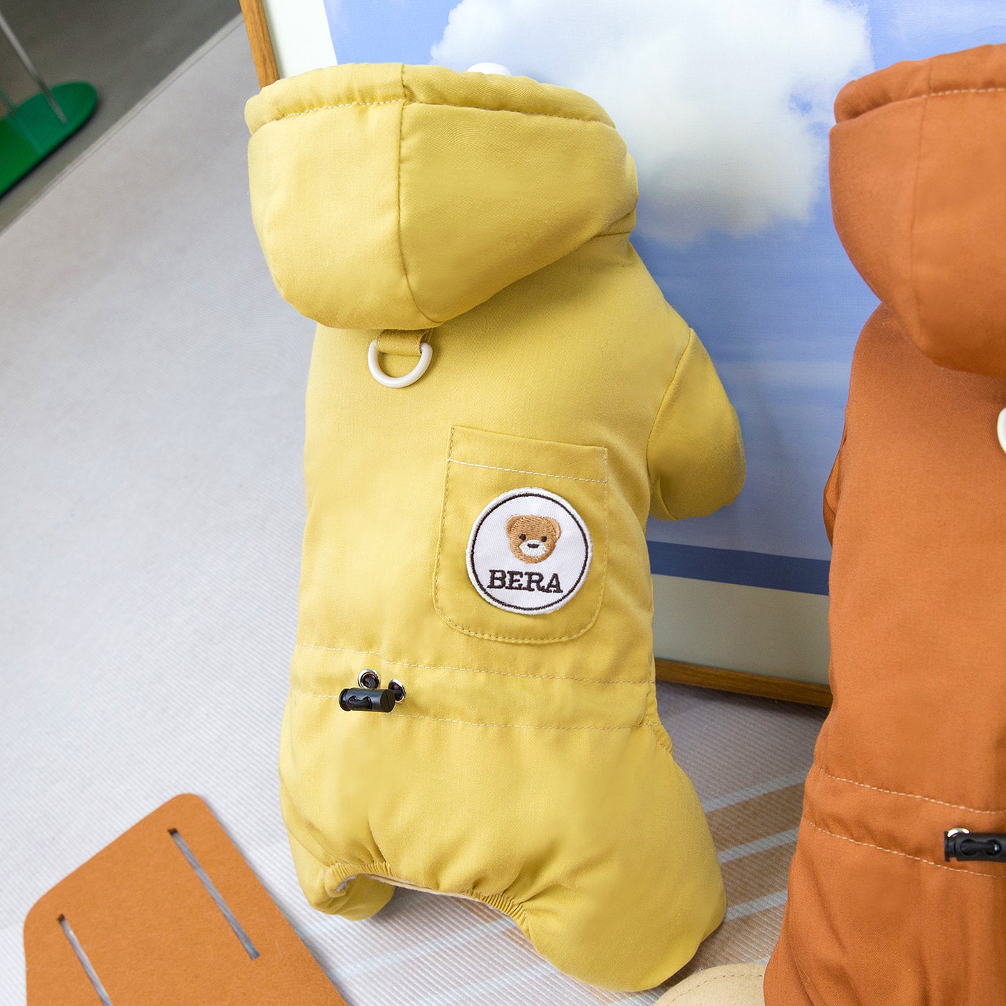 人気犬の服ペットの服小型犬や猫が着ることができる秋と冬暖かく快適なカレッジ四本足コットンコート