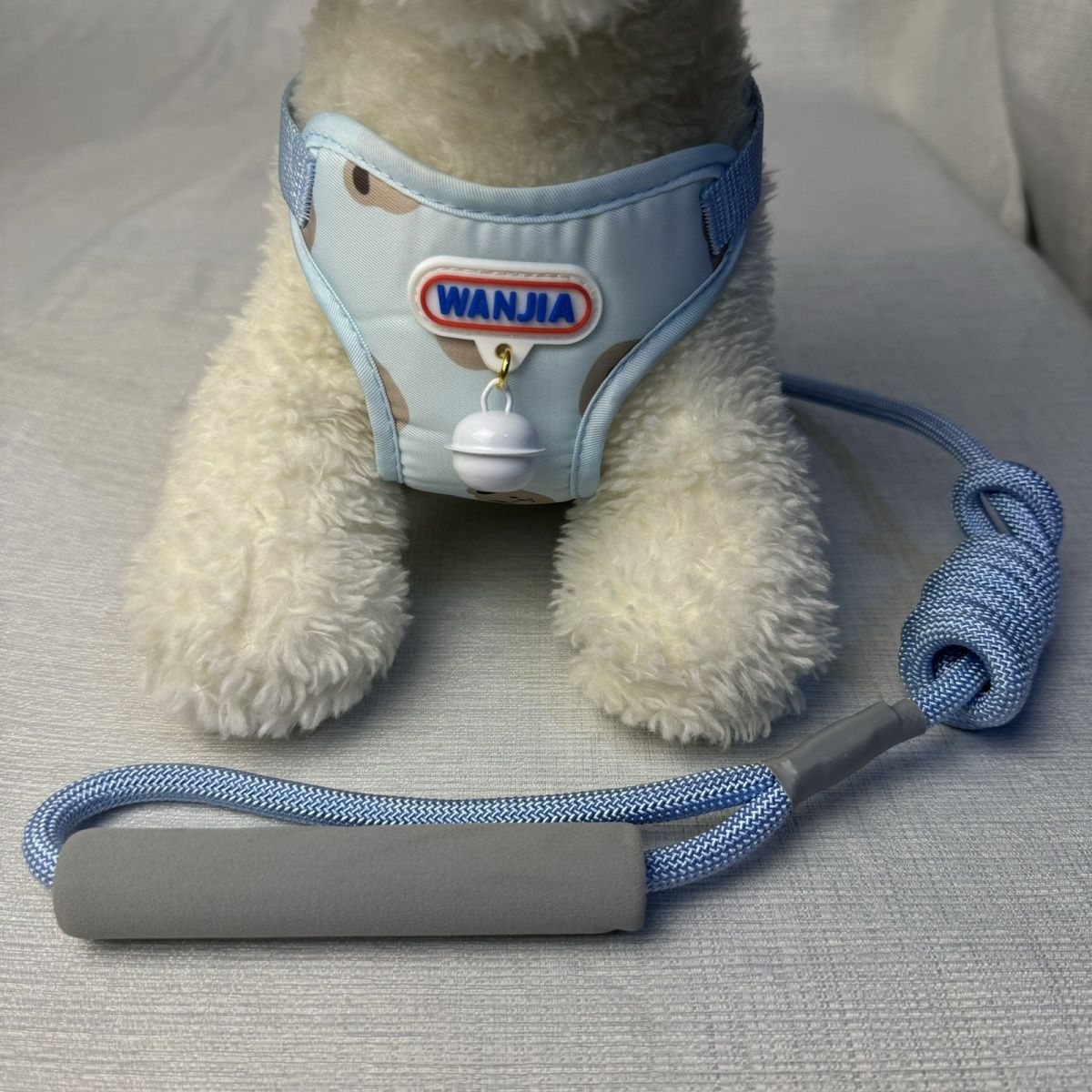 新型ベスト犬牽引ロープ犬チェーン快適通気防止中小型犬通用外出可愛い メガ割ワンピースパンツトートバッグ