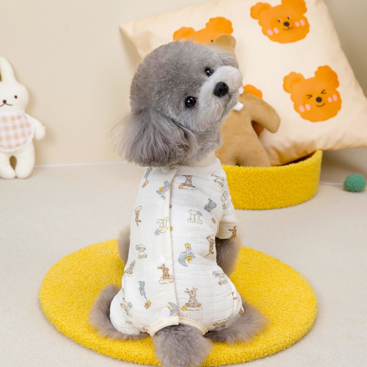 人気犬の服ペット服小型犬や猫は秋と冬の暖かく快適な二重層綿ガーゼ腹のスーツを着ることができます