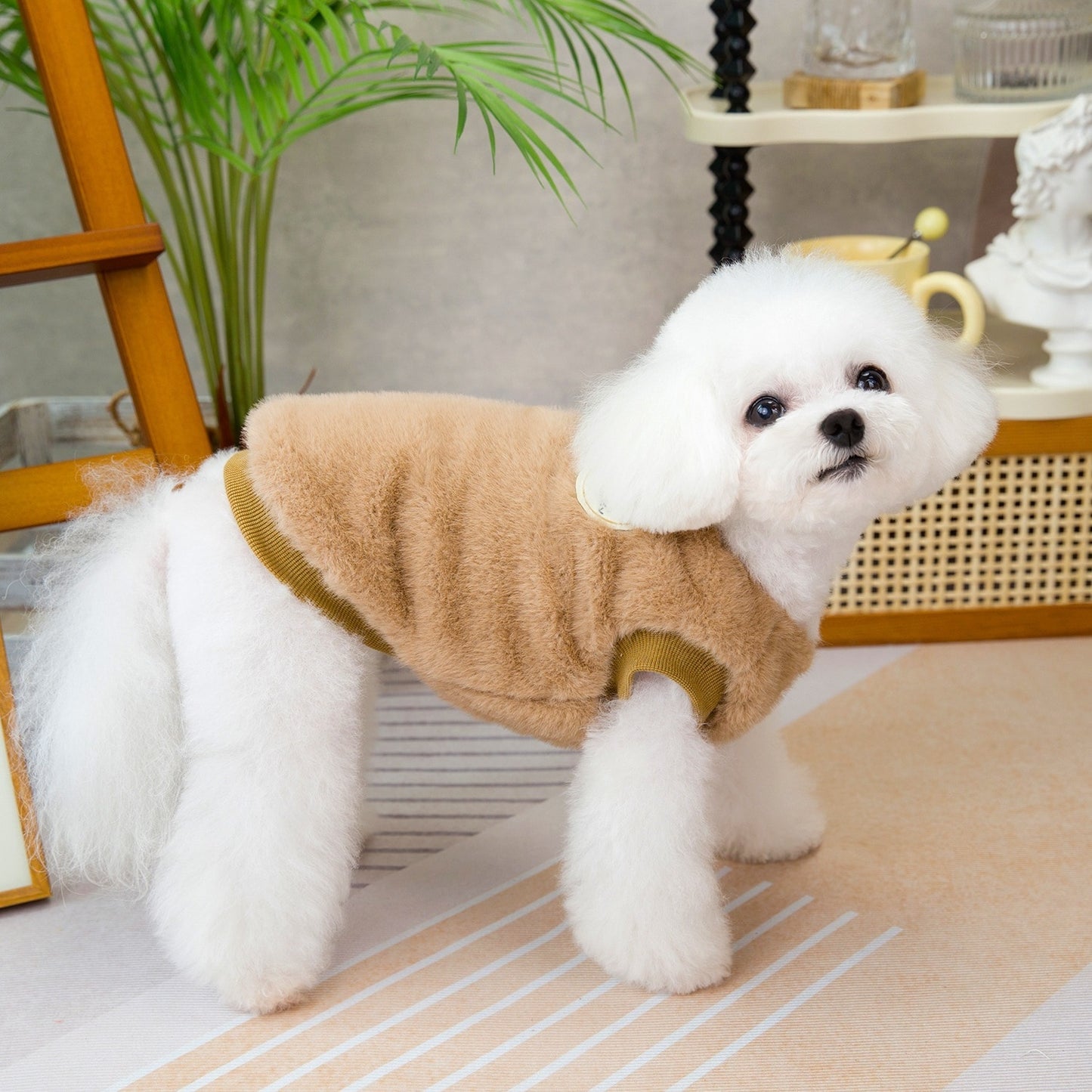 人気犬の服ペットの服小型犬猫が着ることができる秋冬暖かく快適なウサギのぬいぐるみコート