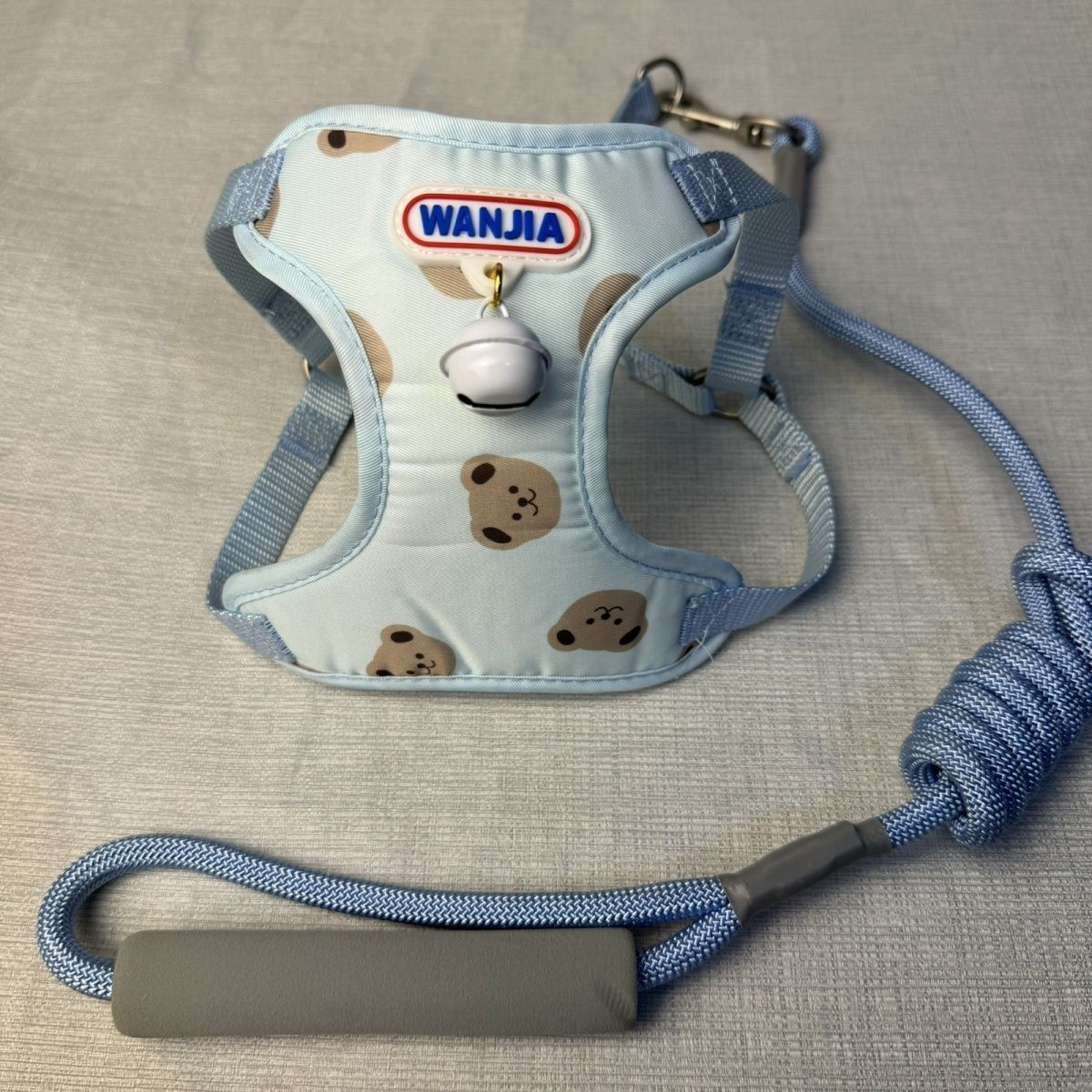新型ベスト犬牽引ロープ犬チェーン快適通気防止中小型犬通用外出可愛い メガ割ワンピースパンツトートバッグ