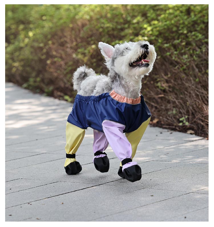 限定販売サスペンダー付き防水犬用ブーツ 防水 犬用シューズ 犬服 滑り止め 犬用レッグカバー 調節可能 サスペンダー付き 犬用レッグカバー レインパンツ 脱げない 屋外四本足パンツ 犬 肉球保護 汚れ