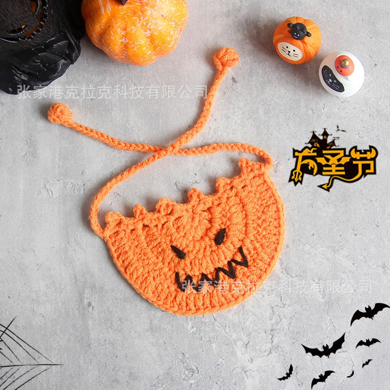 ねこ/犬用品 首輪マフラー サンタマフラー ハロウィンギフト プレゼント お祝い 大人気 着脱簡単 可愛い 散歩 旅行 撮影用 ペット服 記念撮影 INS tiktok かわいい ペット用品 ペット