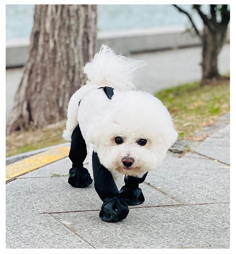 タイムセールスペンダー付き犬用パンツ 調節 脱げない 汚れ防止 滑り止め レギンス レインパンツ サスペンダー付き 犬服 防水 屋外四本足パンツ 肉球保護 梅雨 犬用ブーツ 犬用レッグカバー 調節可能