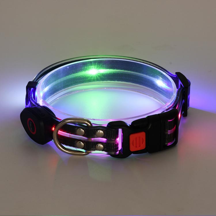 【送料無料】犬 首輪 光る LED光る首輪 犬光る首輪 USB充電式 ペット用首輪 サイズ調整可能 夜間散歩 柔らかい 無臭 夜散歩ライト 軽量 対策 視認性 子犬 小型犬 中型犬 大型犬 おしゃれ
