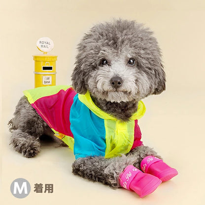 沸騰新柄追加 犬用 レインブーツ 4足set 愛犬 ペット用 犬 長靴 散歩 かわいい おしゃれ 雨 雪 履かせやすい 歩きやすい ドッグシューズ 犬用シューズ 保護 シリコン 安全 防水 肉球qum