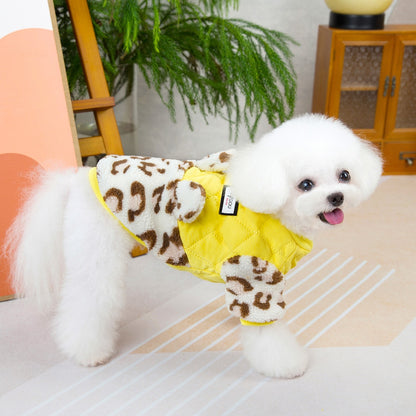 人気犬の服ペットの服小型犬猫は秋と冬に着用することができます暖かく快適ヒョウ柄パッチワーク二本足コットンコート