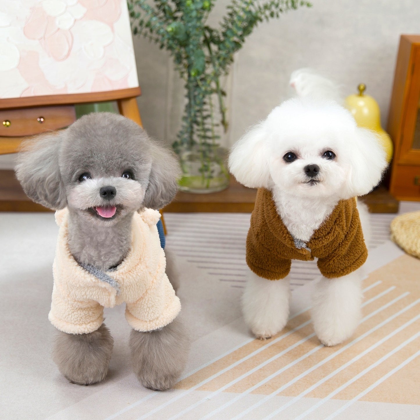 人気犬の服ペットの服小型犬猫が着ることができる秋冬暖かい快適なかわいいクマラムコート