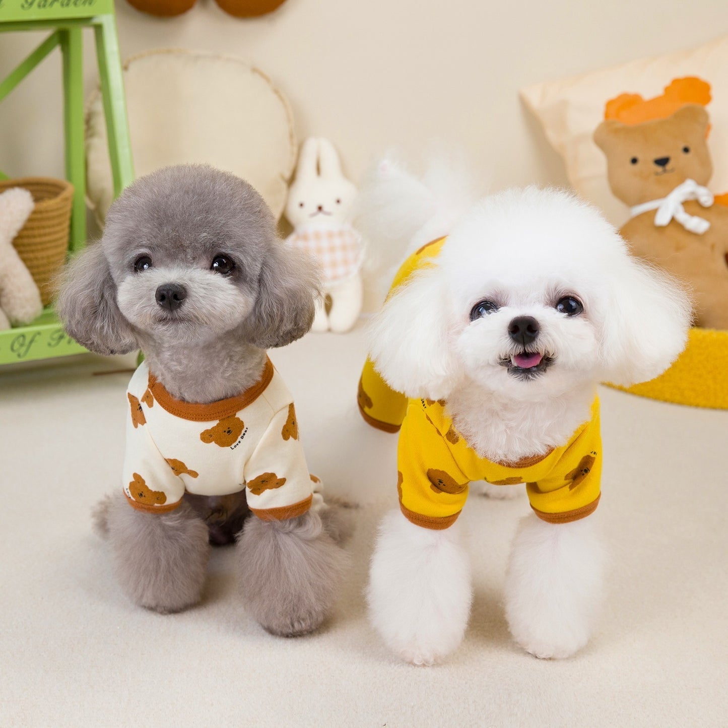 ペット用品 犬の服 猫 小型犬 服 快適 ストレッチ 4色 プリント クマ 四足 部屋着