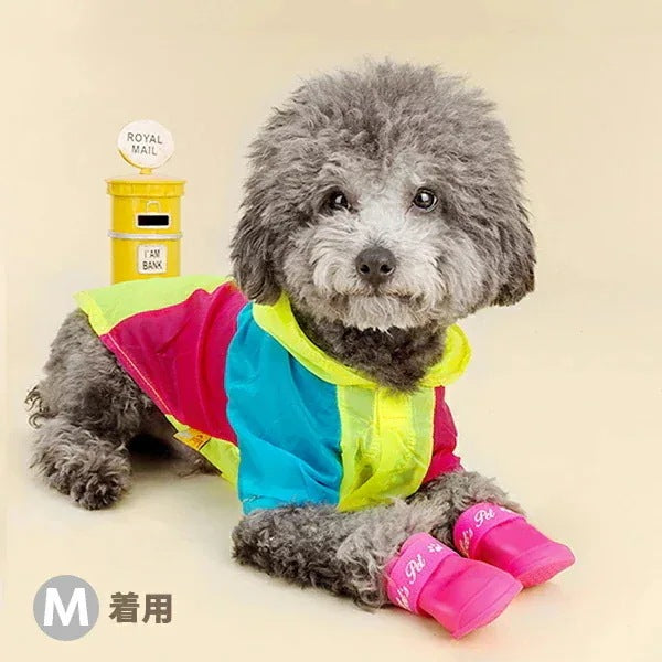 沸騰新柄追加 犬用 レインブーツ 4足set 愛犬 ペット用 犬 長靴 散歩 かわいい おしゃれ 雨 雪 履かせやすい 歩きやすい ドッグシューズ 犬用シューズ 保護 シリコン 安全 防水 肉球qum