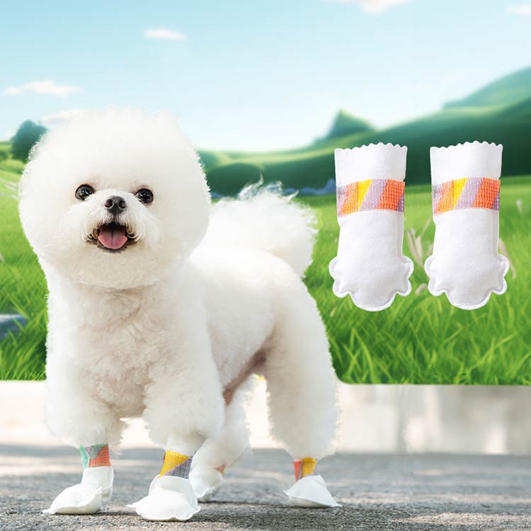 タイムセール使い捨て 肉球保護 犬用靴 通気性 伸縮粘着包帯付き 滑り止め 柔らかい 靴 ドッグブーツ 猫用 【100枚入】犬 犬用靴下 不織布 【100枚入】犬 軽い 50足 犬靴下 ペット 足元の
