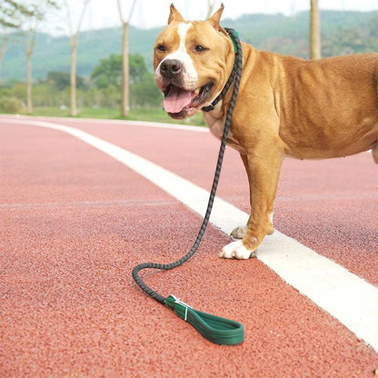 長さ1.8ｍ しつけ用首輪 訓練リード 首輪一体型 犬リード ペットグッズ 反射素 調節可能 リード 犬用 ロープ 引っ張り防止リード スリップリード 散歩 犬用品