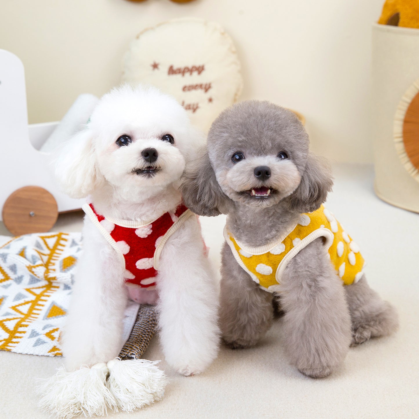 人気ペット用品犬服猫小型犬快適テディキュービック水玉フリースベスト