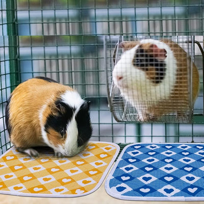 【即納】ペットシーツ 洗えるおしっこマット4枚セット（30*30cm） 犬 猫 モルモット うさぎ 小動物用ペットマット 吸水性 速乾性 床に染みず 滑り止め 匂いせず お漏らし はみ出し対策 ペット
