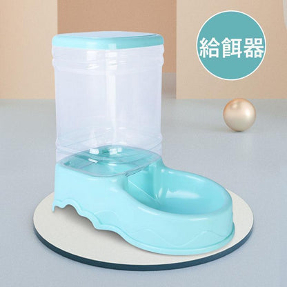給水器 犬 猫 自動水飲み器 ペットウォーター ペットボトル 給水機 自動給水器 ペット 水 動物 皿 ペットフィーダー 業務用 多頭 新鮮 食器 給餌器