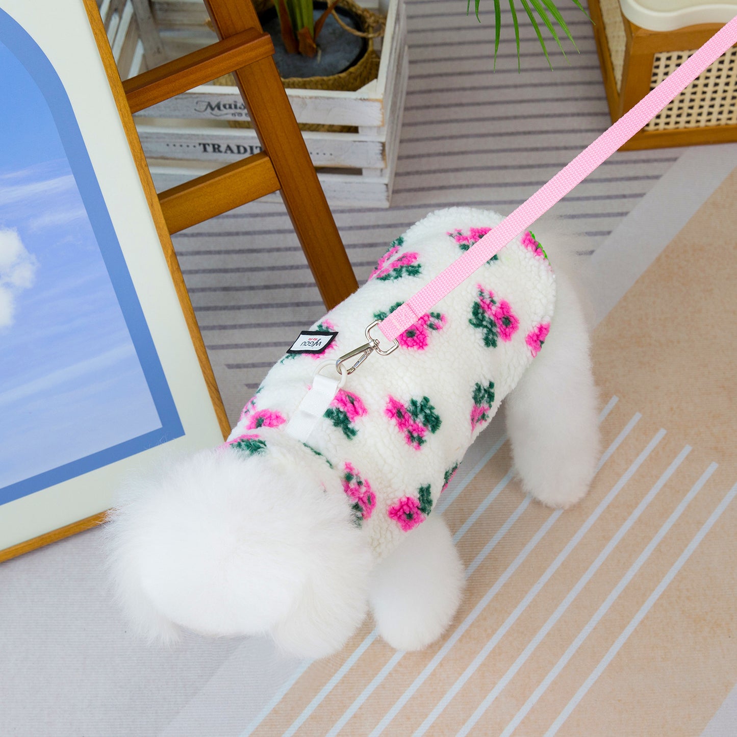 本日の限定商品犬の服ペットの服小型犬や猫が秋と冬に暖かく快適に着用することができますガーデンフラワーコートに代わって