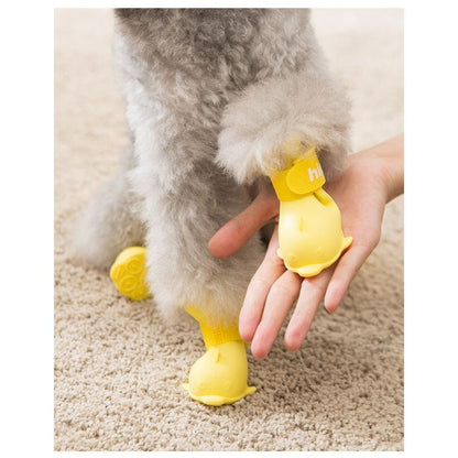 ペット用品 犬の靴 ドッグシューズ 靴下 1セット4個入り 肉球保護 滑り止め 履かせやすい 散歩 ソフト ブーツ 履物 犬靴下 ブーティ